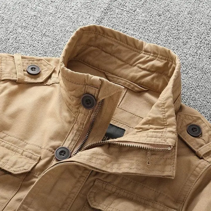 Cruel wolf streetwearjacket beige, oversized jackets, urban jackets, close up zipper