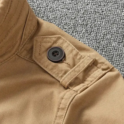 Cruel wolf streetwearjacket beige, oversized jackets, urban jackets, close up shoulder